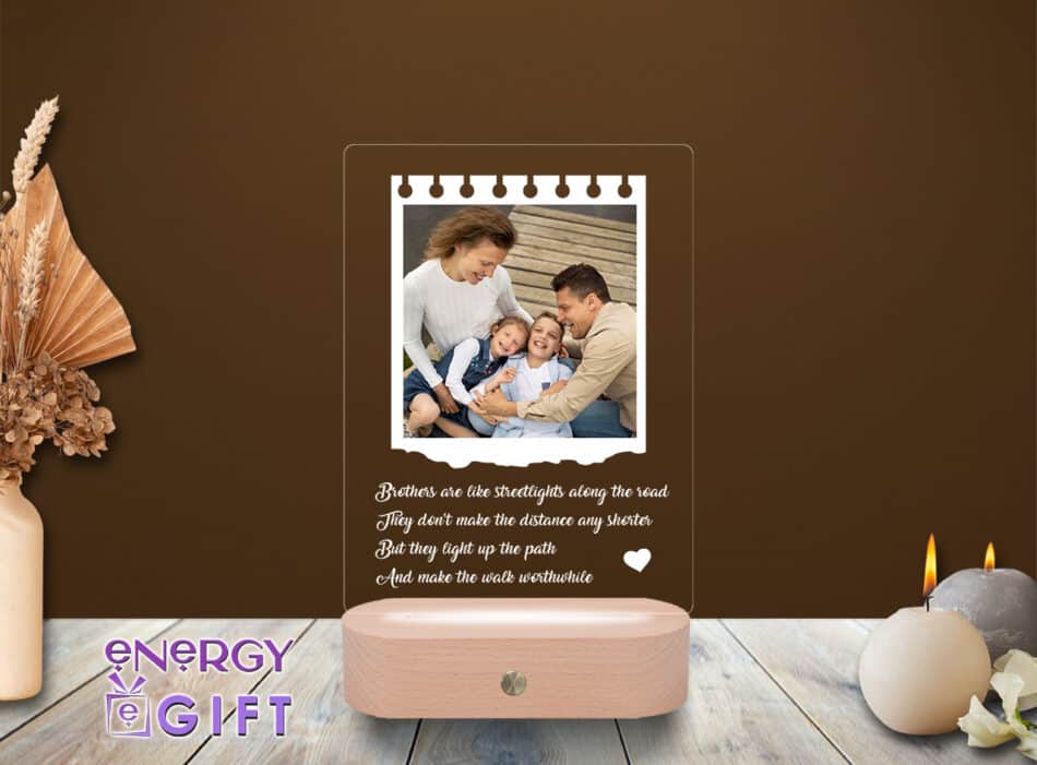 Lampă LED 3D personalizată cu fotografie tip Polaroid și text personalizat