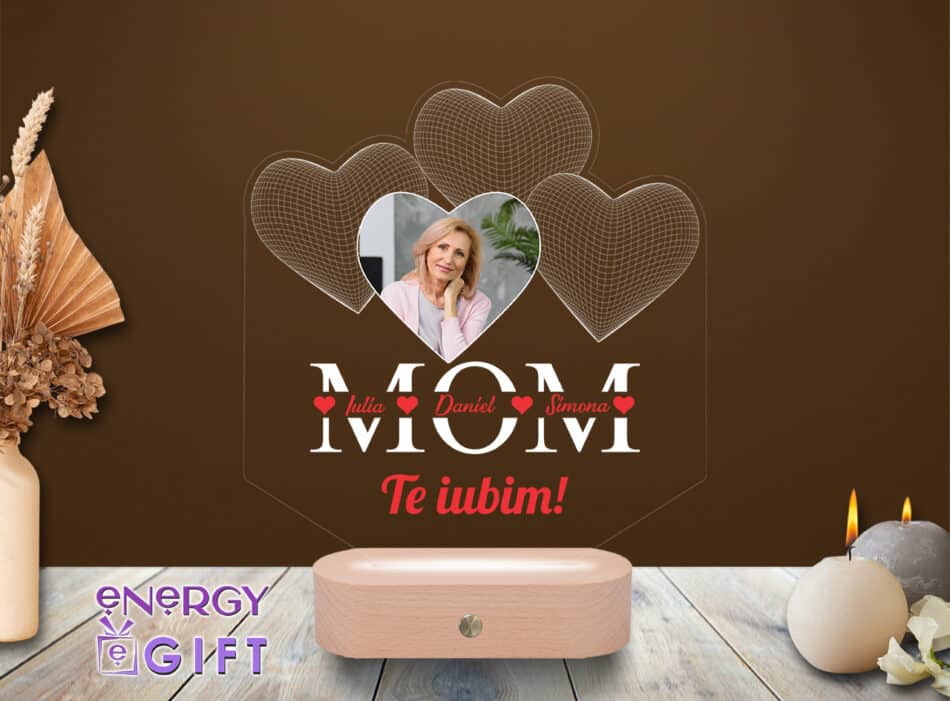 Lampă LED 3D personalizată cu ramă foto, poză gravată și bază din lemn – cadou special pentru mama