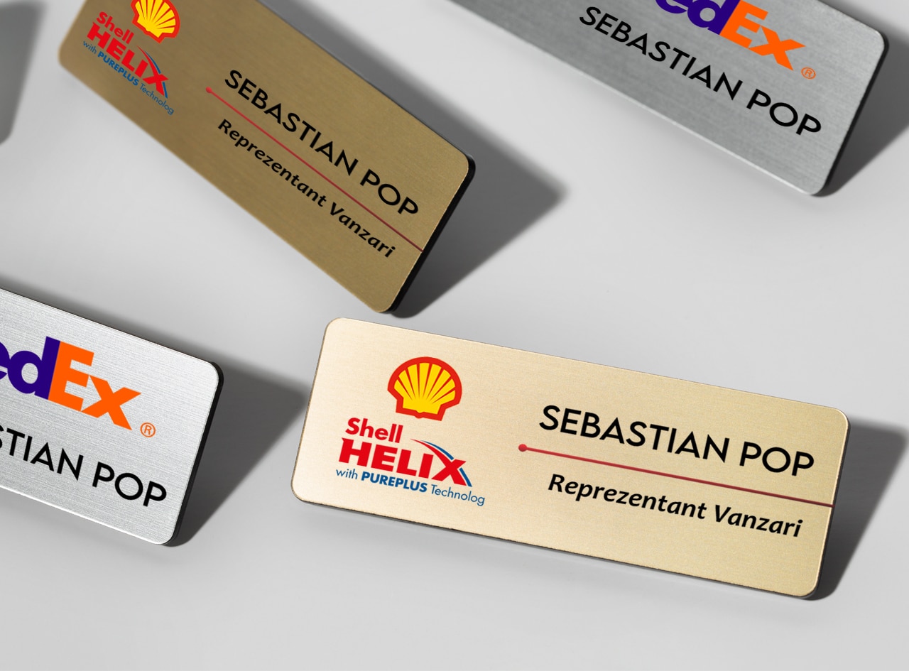 Ecusoane personalizate cu magnet – alternative moderne la ace clasice