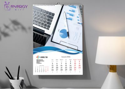 calendar de perete business personalizat EnergyGift, 12 file A3, design profesional