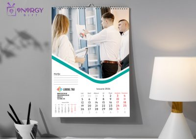calendar de perete personalizat corporate premium EnergyGift, 12 file A3, cu logo