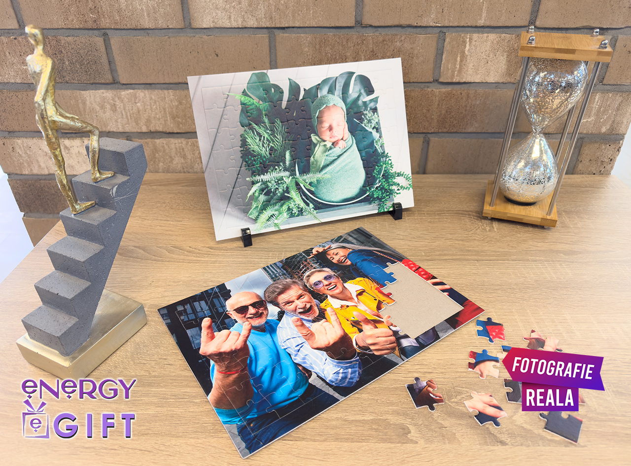 puzzle foto personalizat cu ramă decorativă